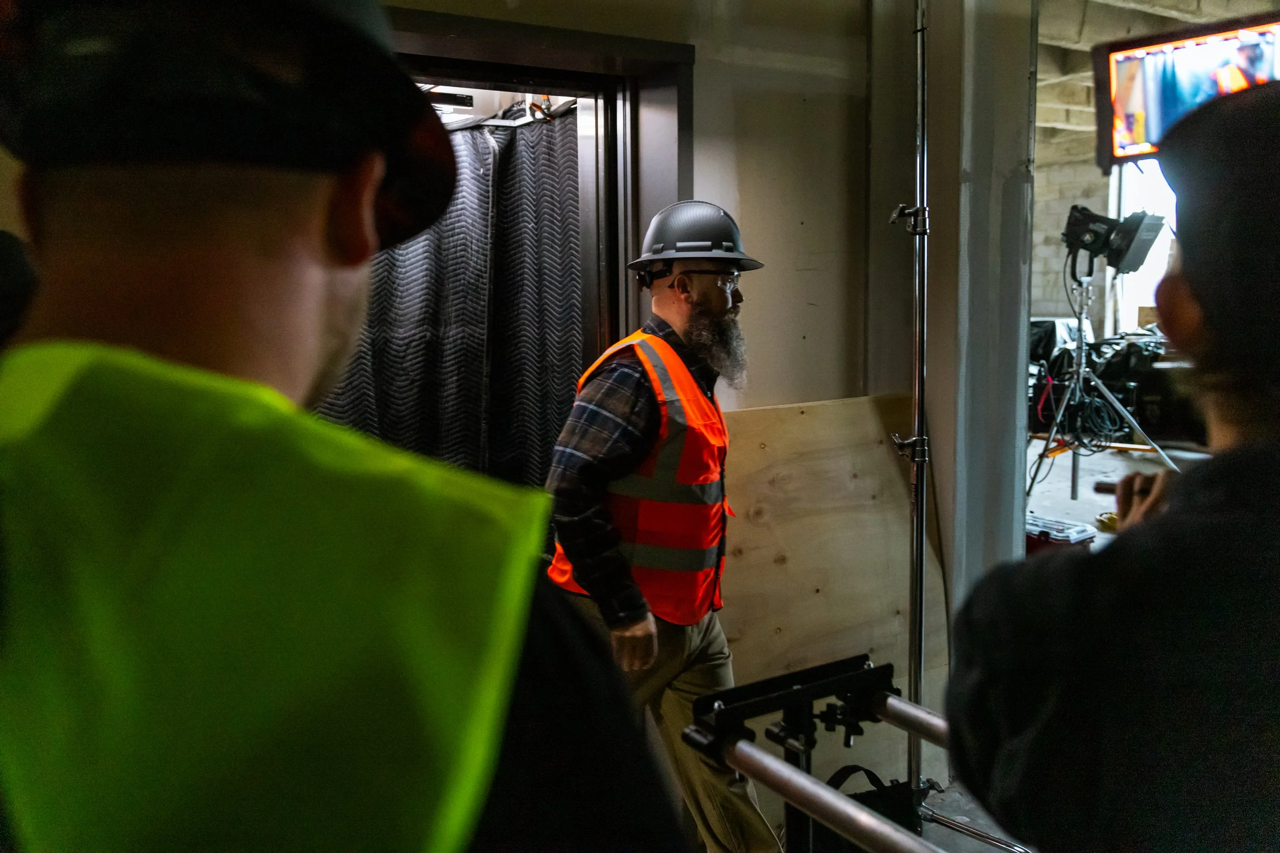 Construction — frame 02