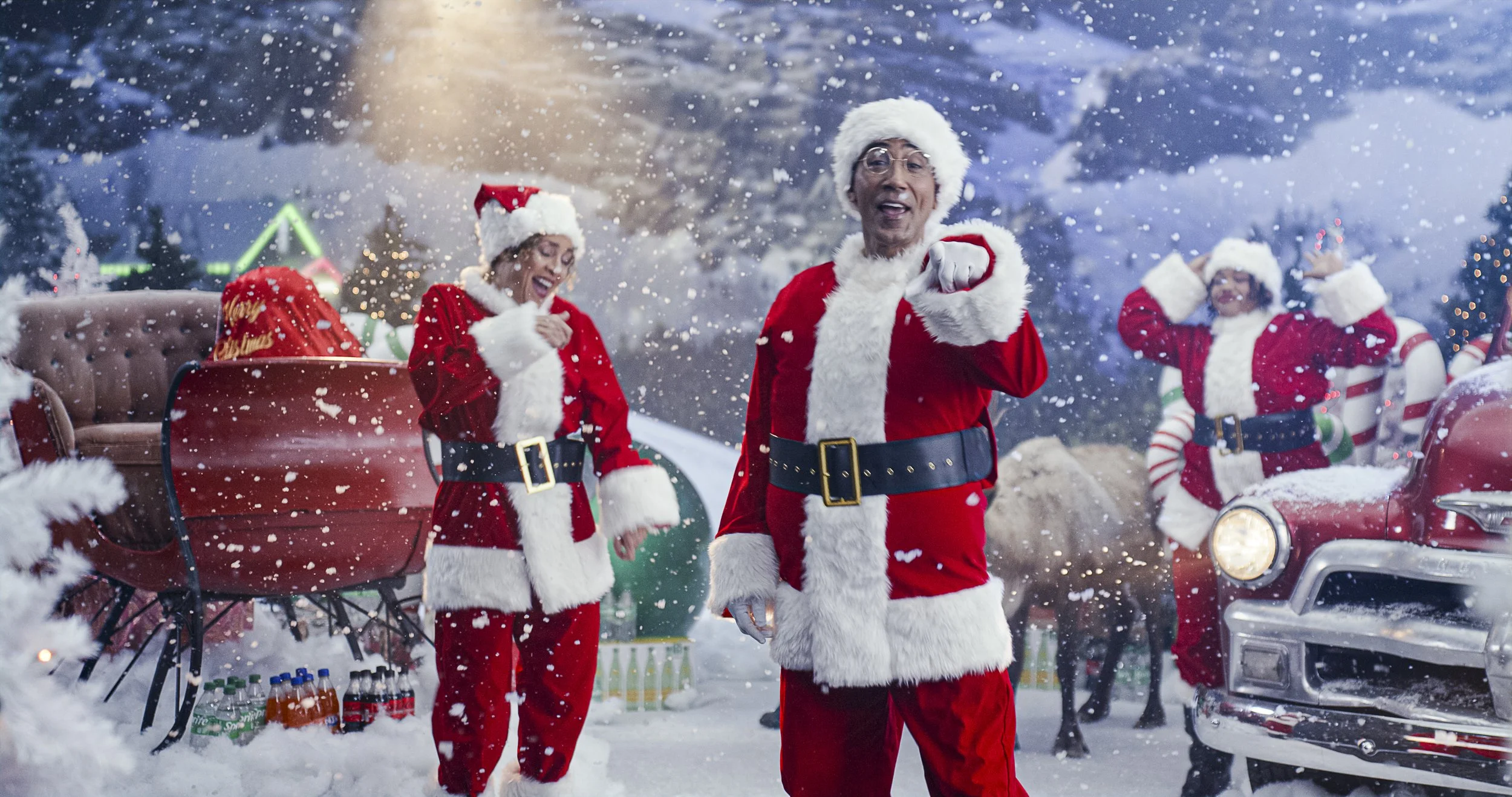 Coca-Cola — Santa — frame 03