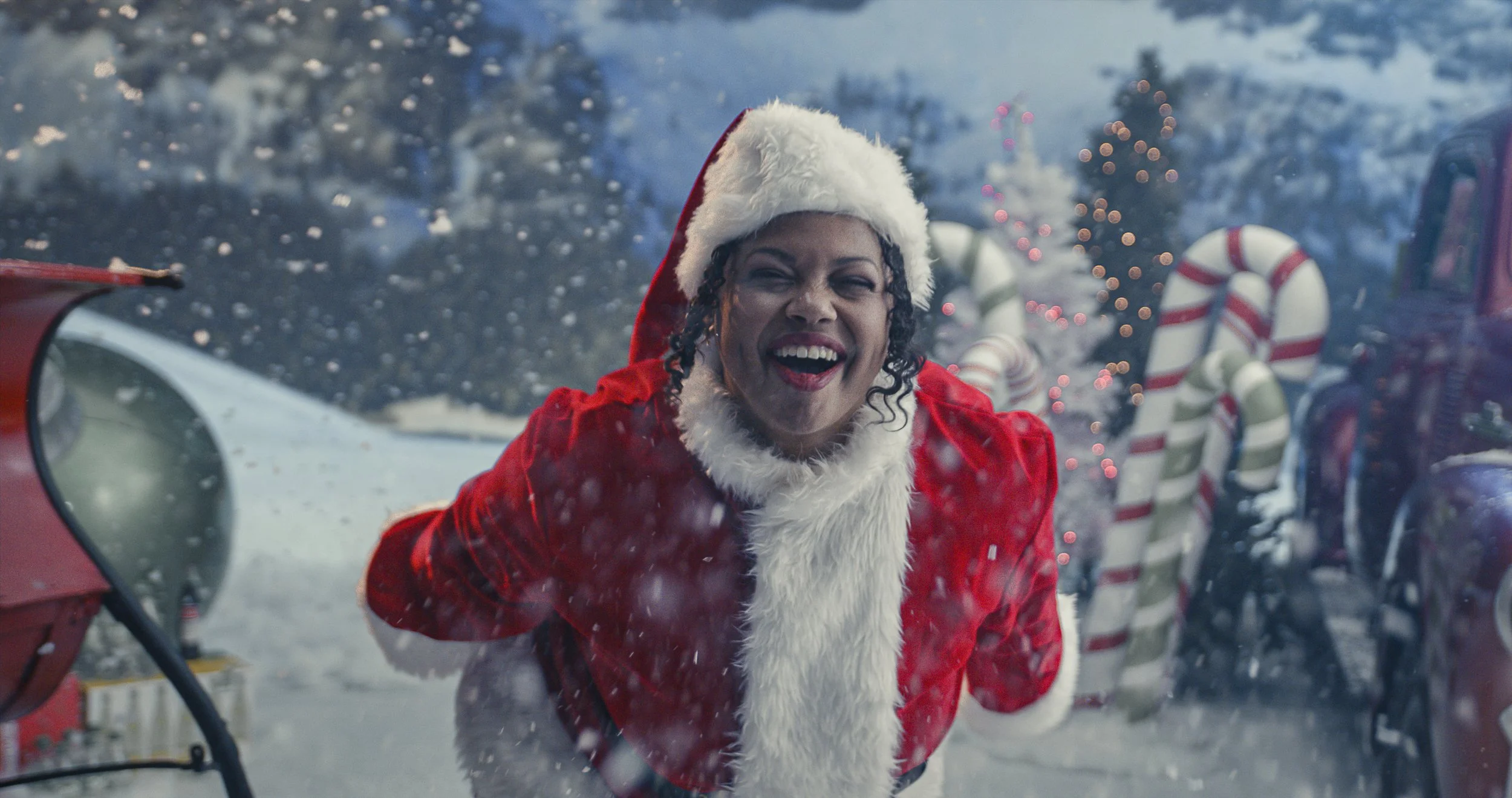 Coca-Cola — Santa — frame 05