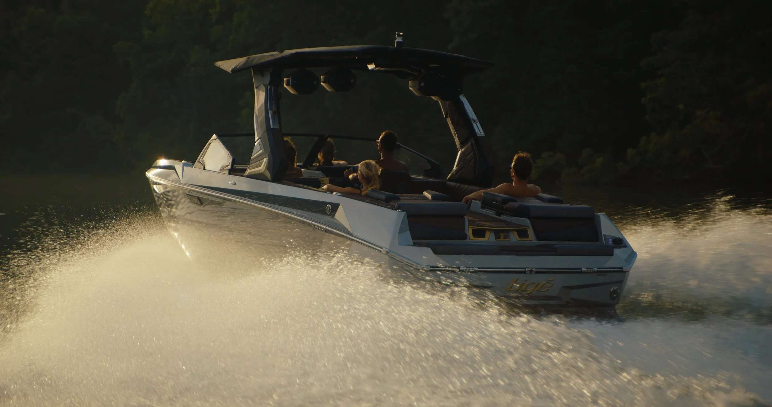 Tige Boats — frame 02
